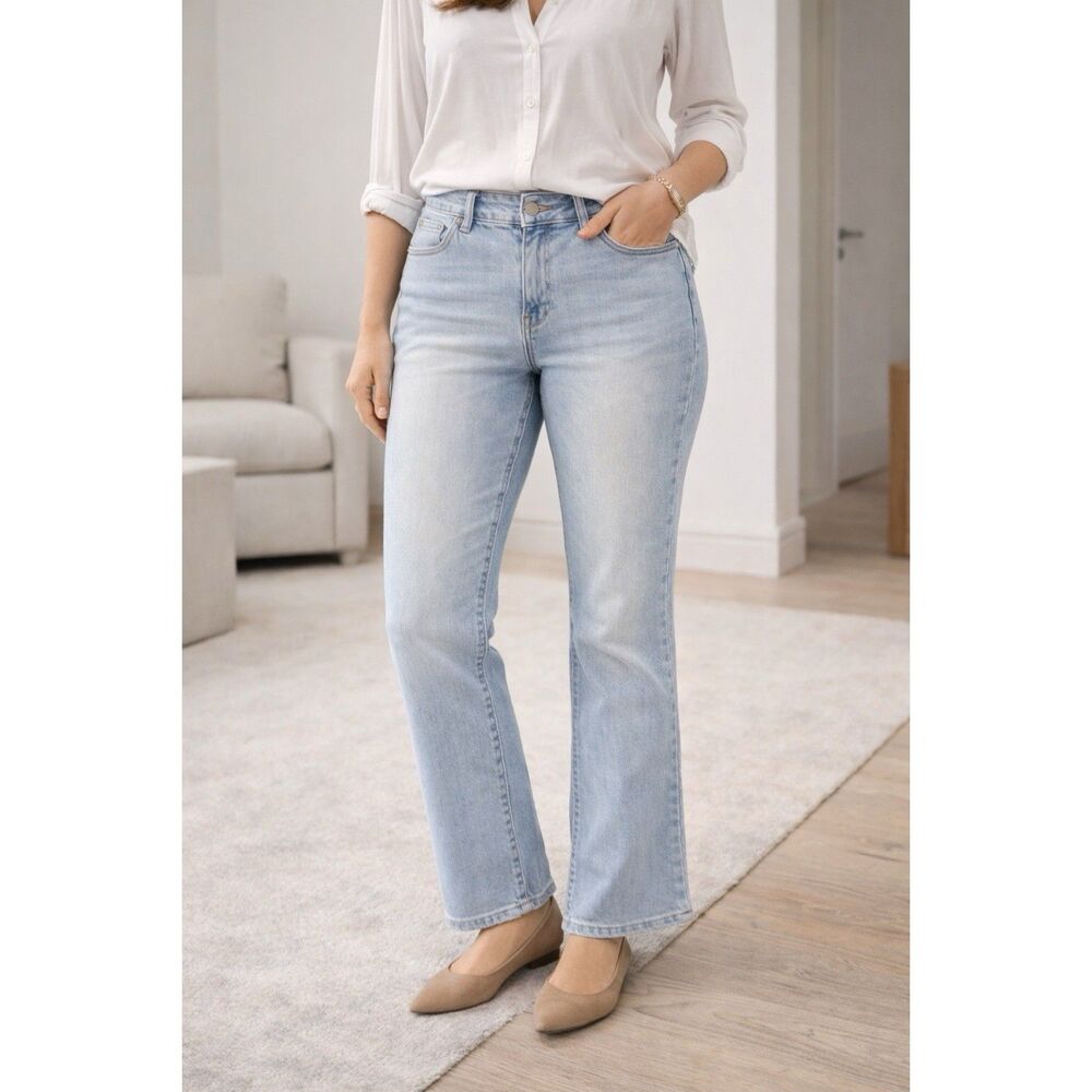 Kancan Jeans Size 32‎ Light Wash Bootcut Stretch Denim Mid Rise
